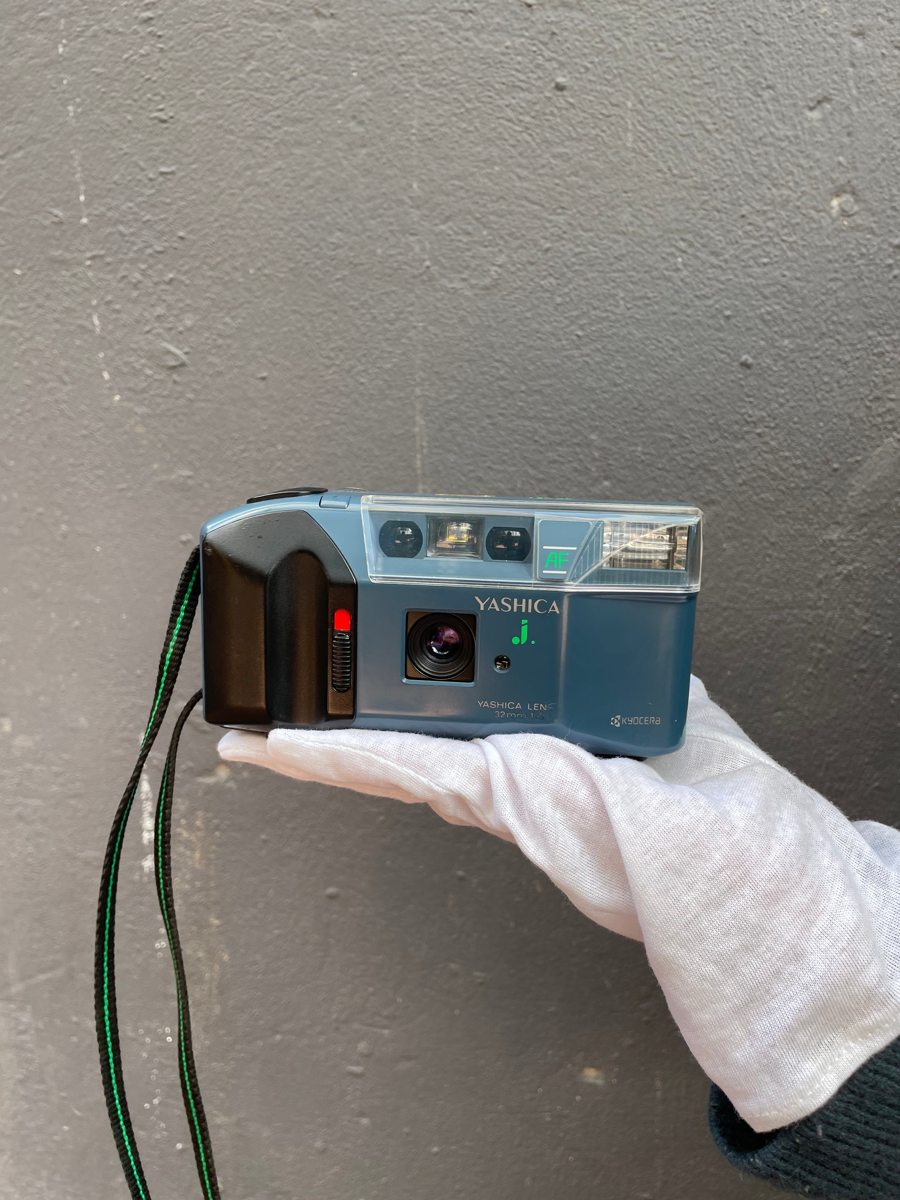 Yashica AF J 35mm Point and Shoot Camera 503725 – FilmNeverDie
