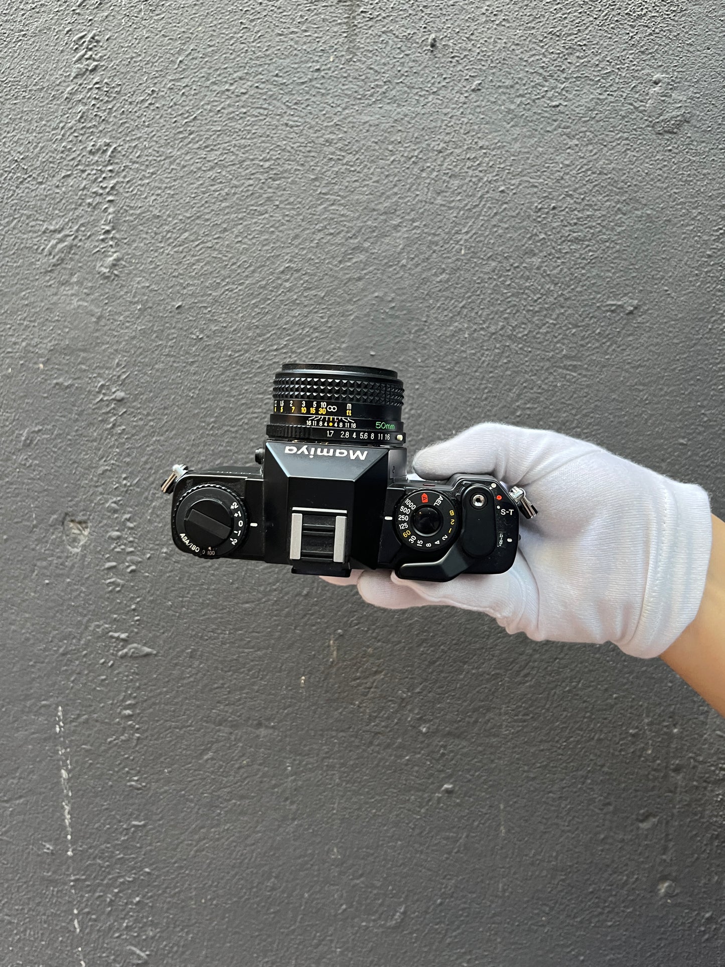 Mamiya ZM SLR Camera w/ Mamiya Sekor 50mm F1.7 Lens - V146674H