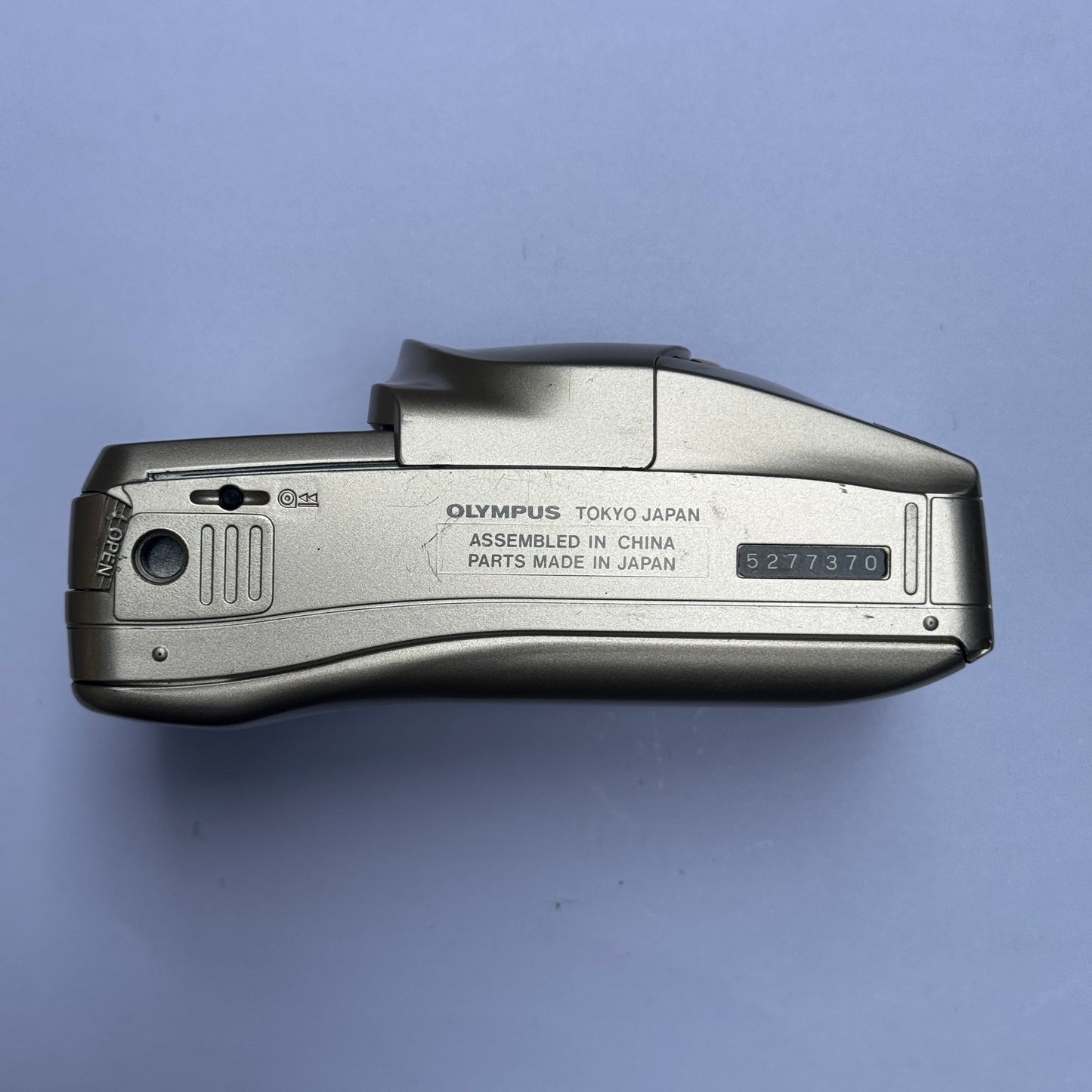 Olympus MJU Zoom 115 DELUXE Point and Shoot - 5277370