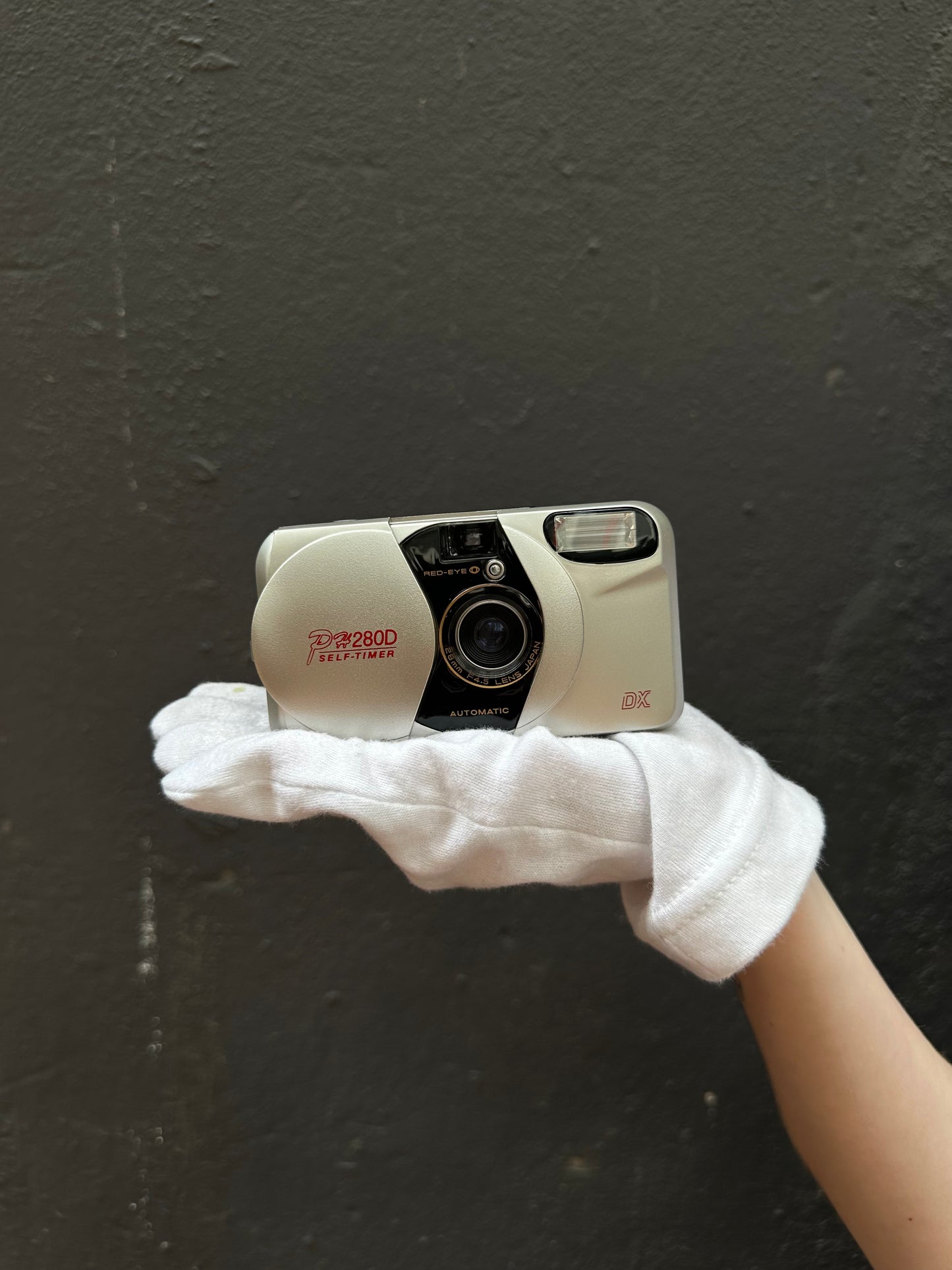 Leo PH280D Self-Timer 35mm Point and Shoot Camera with 28mm f/4.5 Lens - 99061525M