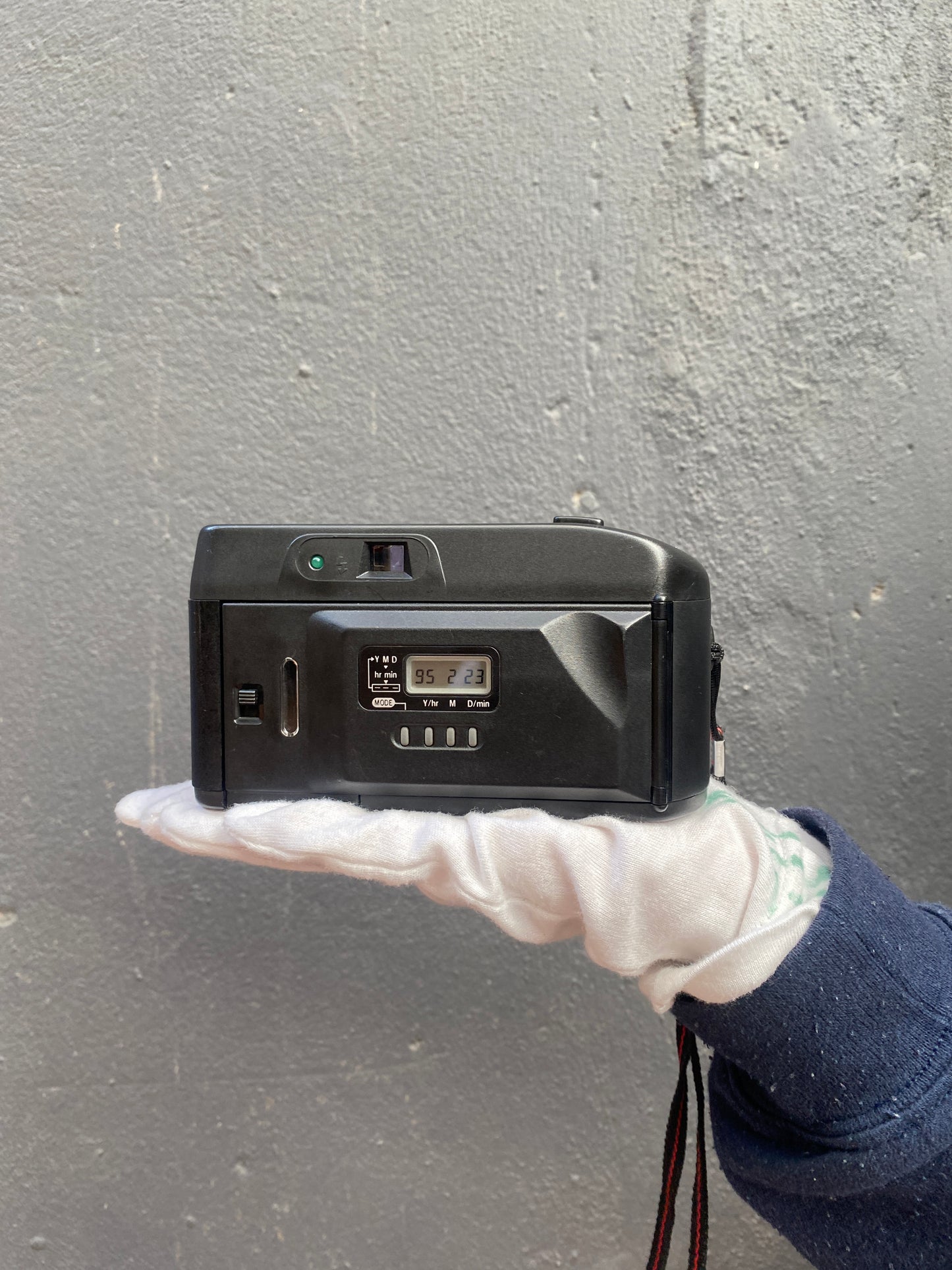 Quick Shot MF-7070 35mm Point and Shoot Camera - 1181726