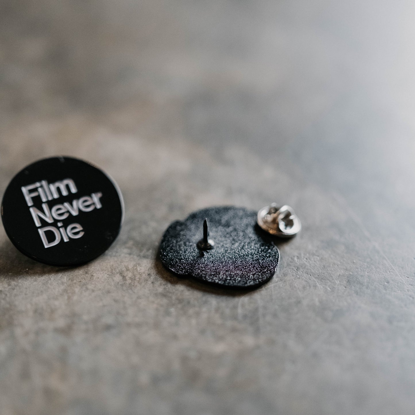 FilmNeverDie Pin 2in1 Pack Limited Edition