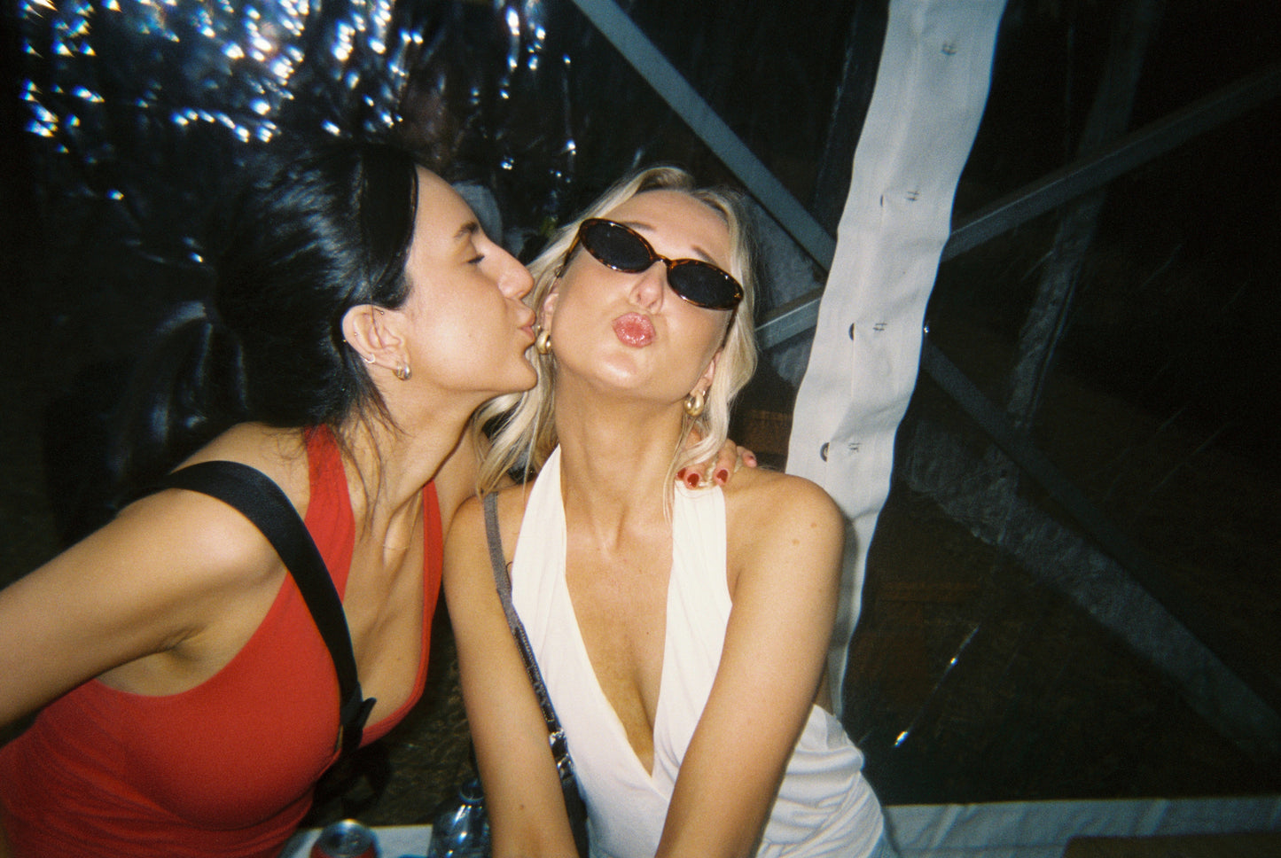 FilmNeverDie UMI 800 Colour Negative Film (35mm, 36 exp.)