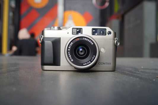 Contax G1 Autofocus Rangefinder + 28mm f2.8 Carl Zeiss Biogon lens (Green Label Body) 093637 + 7865836