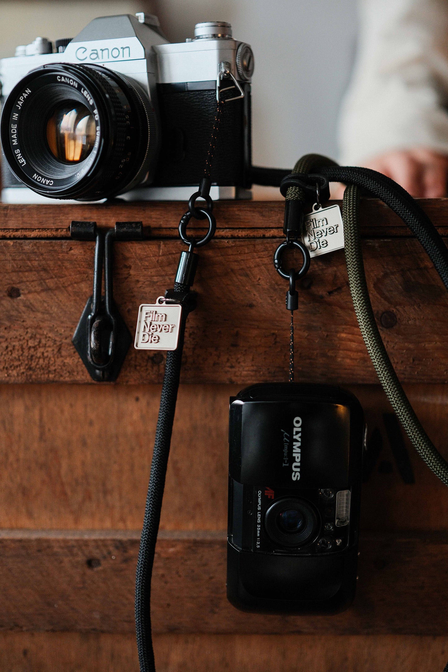 FilmNeverDie Camera Shoulder Strap