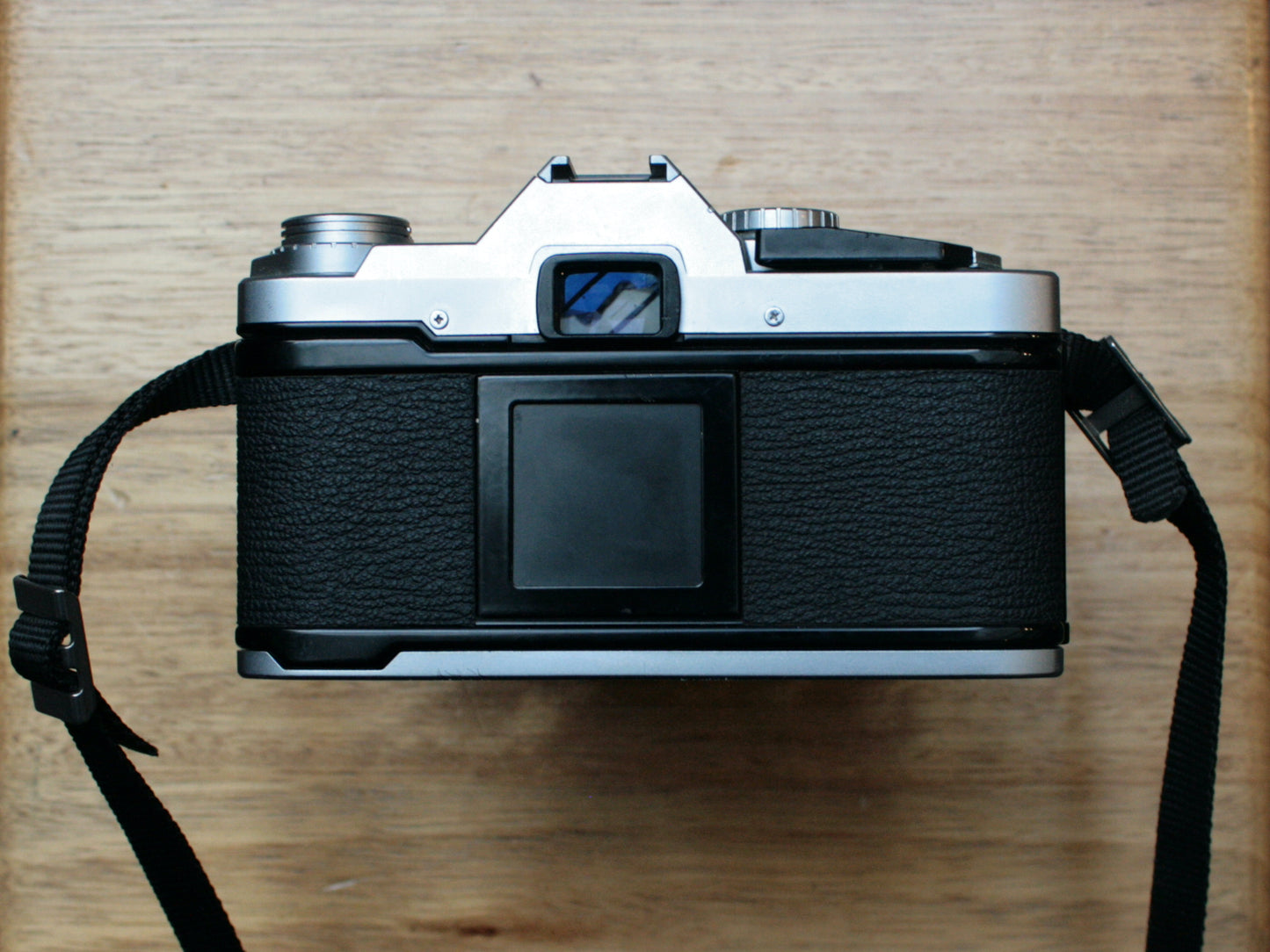Olympus OM30 35mm SLR camera with Zuiko 35-70mm f/4 Lens - 1015988D