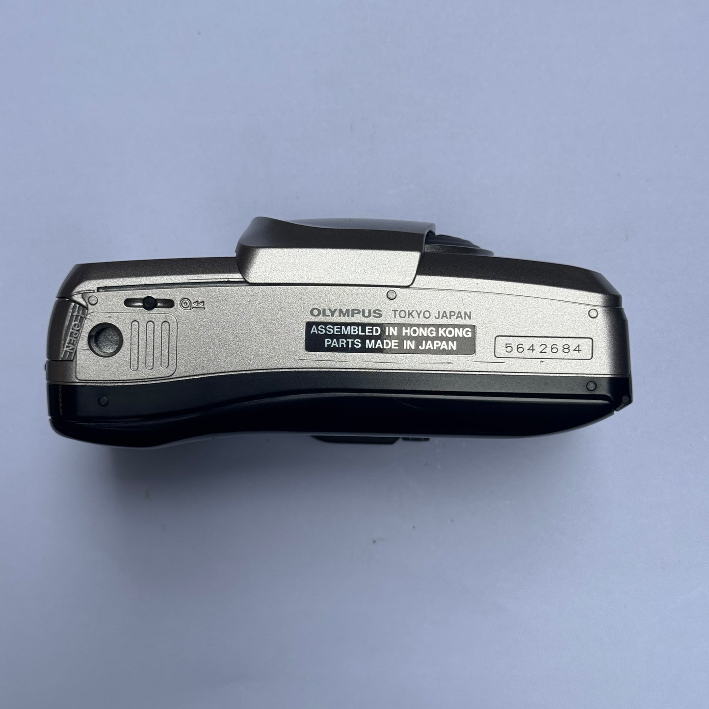 Olympus SuperZoom 140S Point and Shoot - 5642684